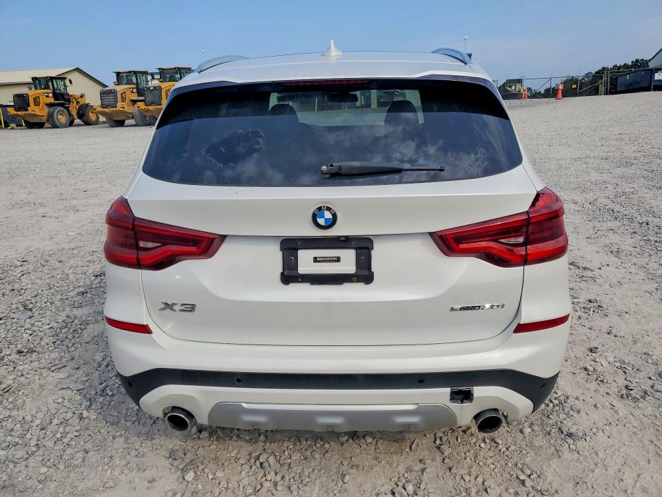 Photo 6 from auction – 2019 BMW X3 with VIN 5UXTR7C59KLE93750