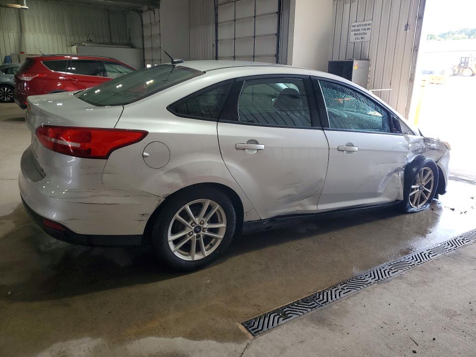 Photo 3 from auction – 2016 FORD FOCUS with VIN 1FADP3F25GL270136
