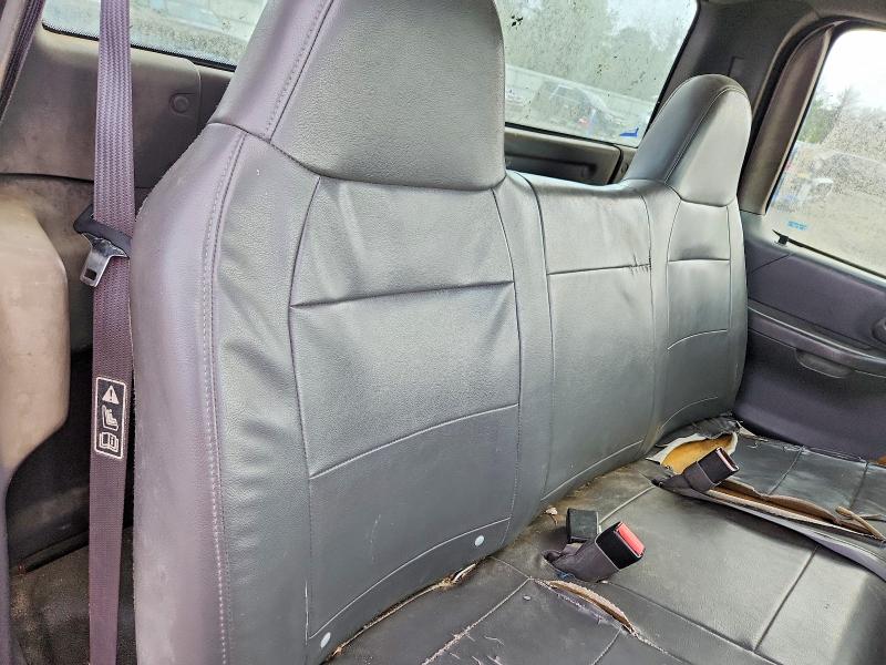 Photo 10 from auction – 2003 FORD F150 with VIN 1FTRF17243NB57444