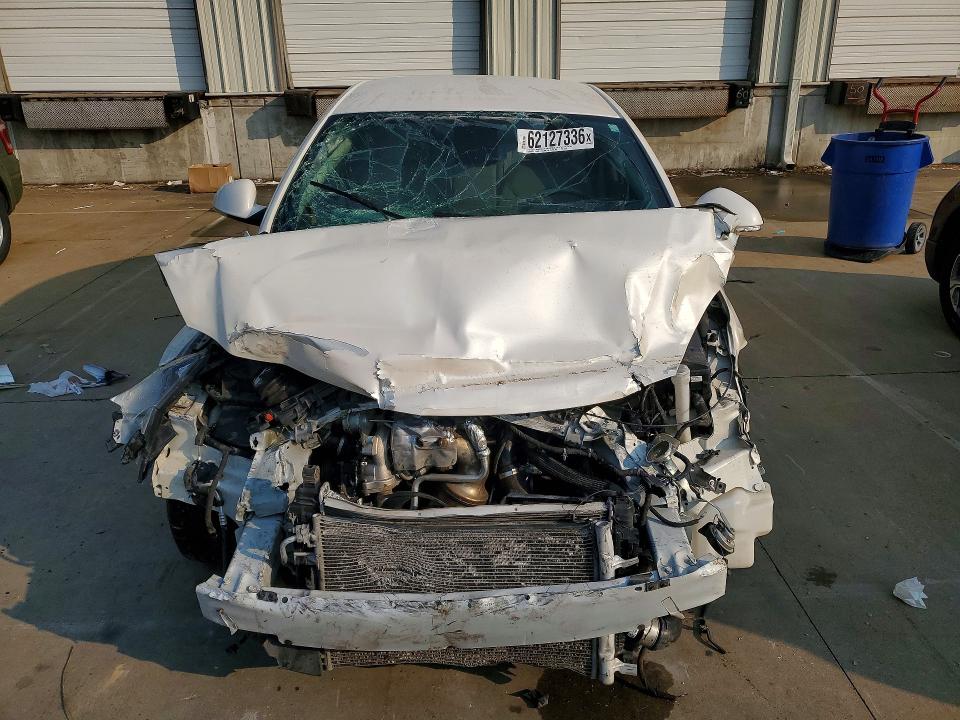 Foto 5 de la subasta – 2015 BUICK REGAL con VIN 2G4GK5EX5F9179108