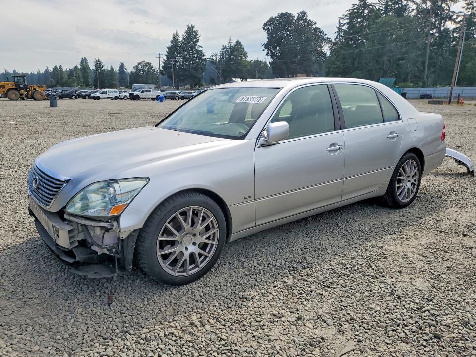 2004 LEXUS LS