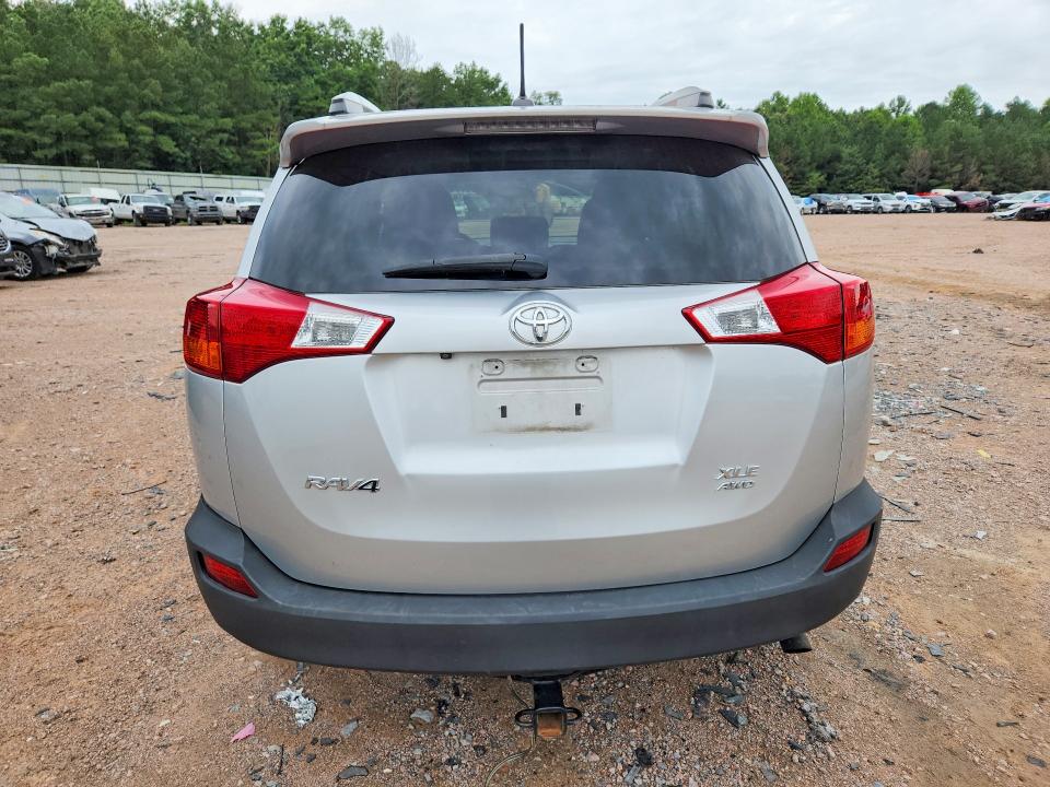 Foto 6 de la subasta – 2013 TOYOTA RAV4 con VIN 2T3RFREV0DW009054