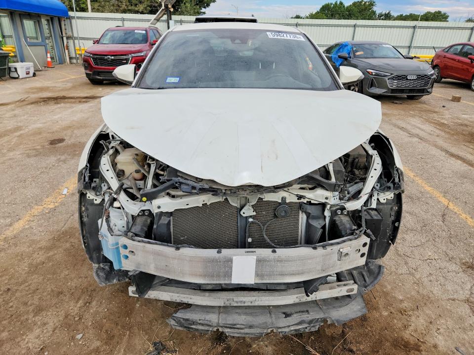 Photo 5 from auction – 2019 TOYOTA C-HR with VIN JTNKHMBX9K1043263