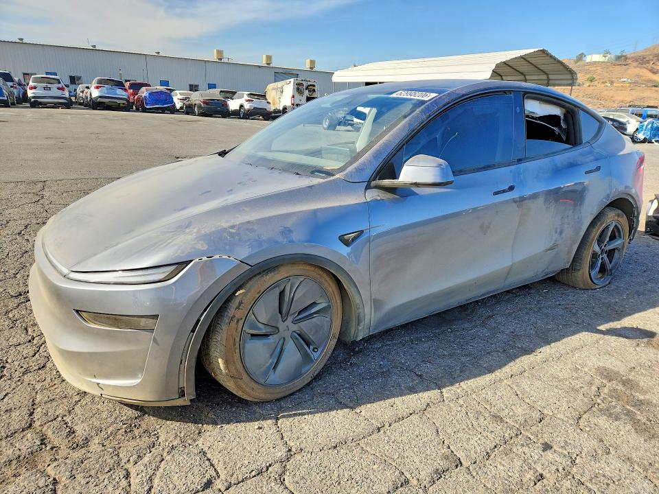 TESLA MODEL Y 2026 с VIN 7SAYGDEE8TF368655 - Снимка от търг