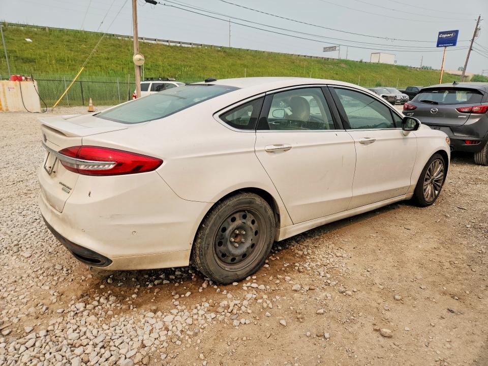 Photo 3 from auction – 2017 FORD FUSION with VIN 3FA6P0K92HR136830