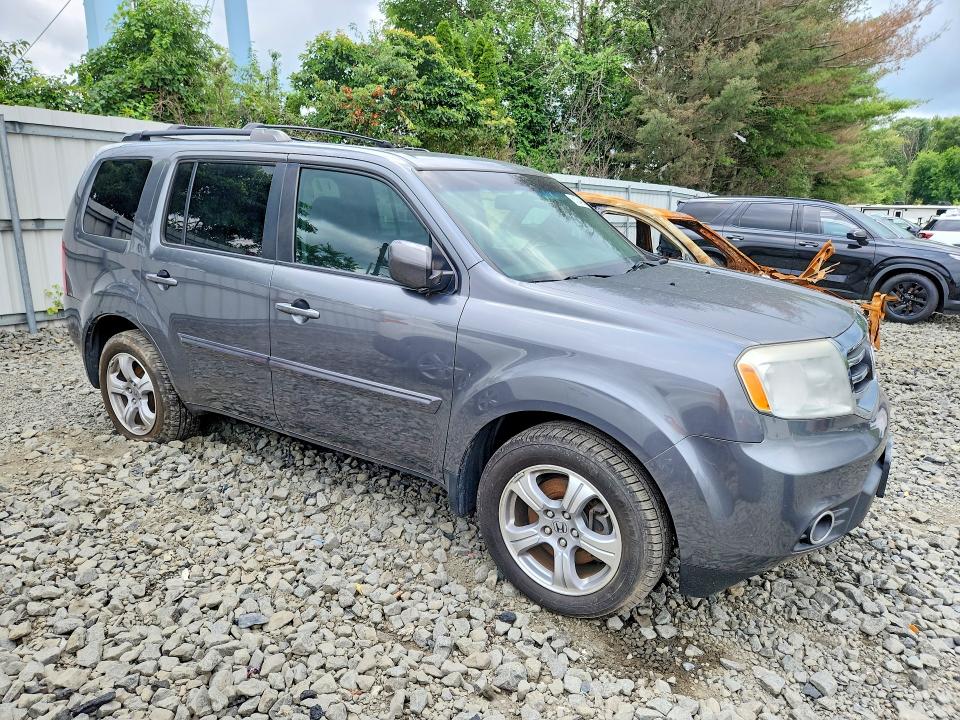 Photo 4 from auction – 2012 HONDA PILOT with VIN 5FNYF4H56CB062162