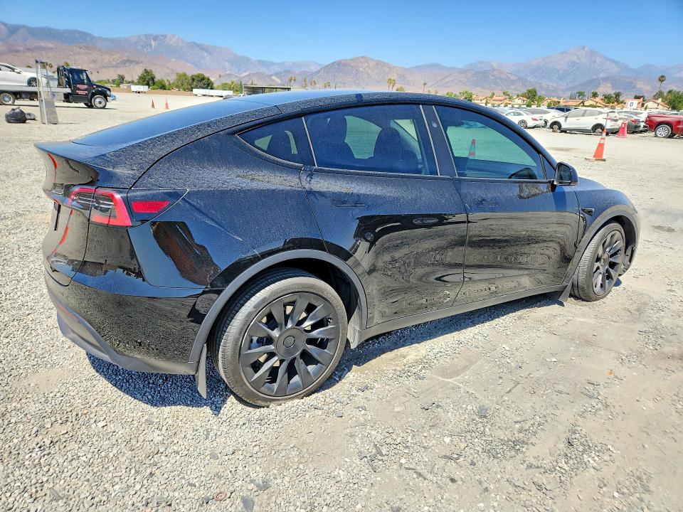 صورة رقم 3 من المزاد - 2025 TESLA MODEL Y مع VIN 7SAYGDED9SF321706