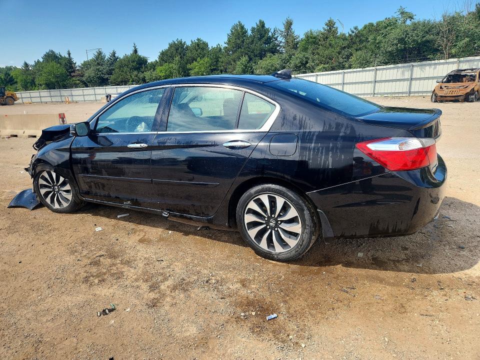 Photo 2 from auction – 2015 HONDA ACCORD with VIN 1HGCR6F54FA003111