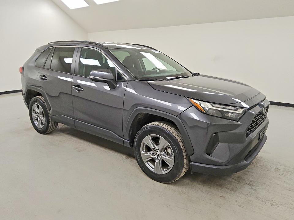 Photo 4 from auction – 2024 TOYOTA RAV4 with VIN 2T3W1RFV4RW337598