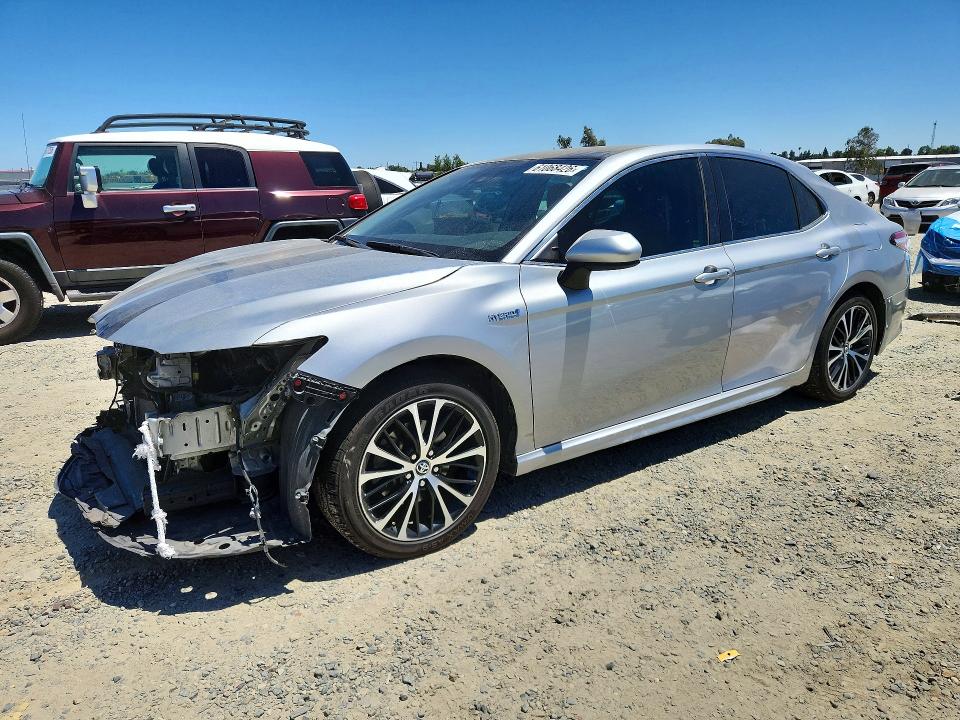 TOYOTA CAMRY 2020 with VIN 4T1G31AK2LU013112 - Photo from auction