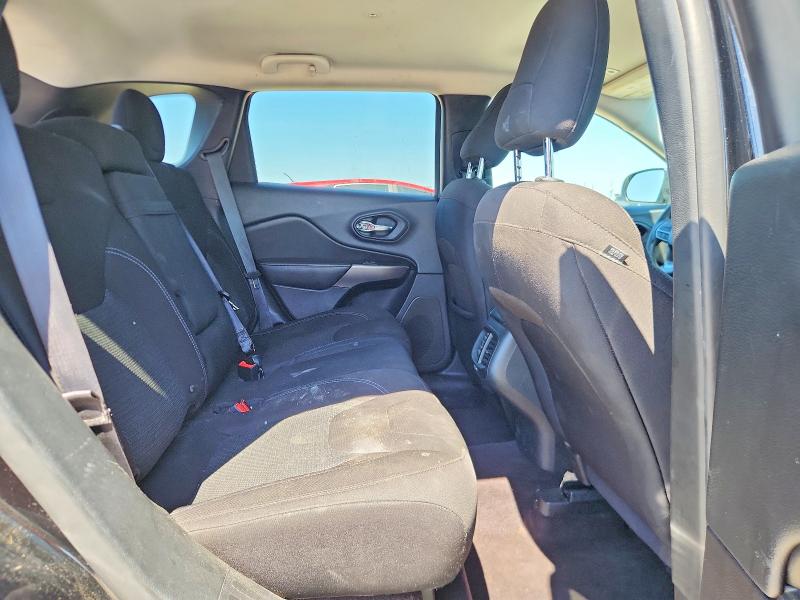 Photo 10 from auction – 2019 JEEP CHEROKEE with VIN 1C4PJLCB6KD221088
