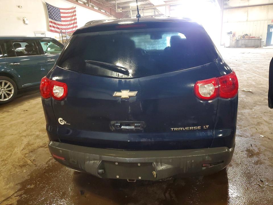 Photo 6 from auction – 2011 CHEVROLET TRAVERSE with VIN 1GNKRGED6BJ295399