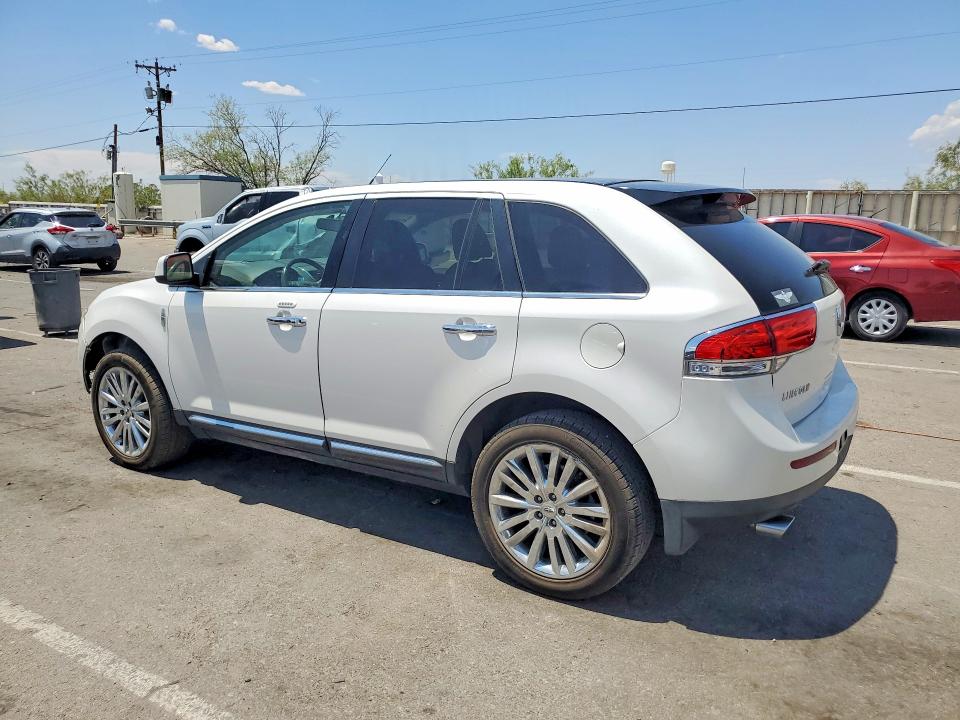 Photo 2 from auction – 2011 LINCOLN MKX with VIN 2LMDJ6JK2BBJ11085