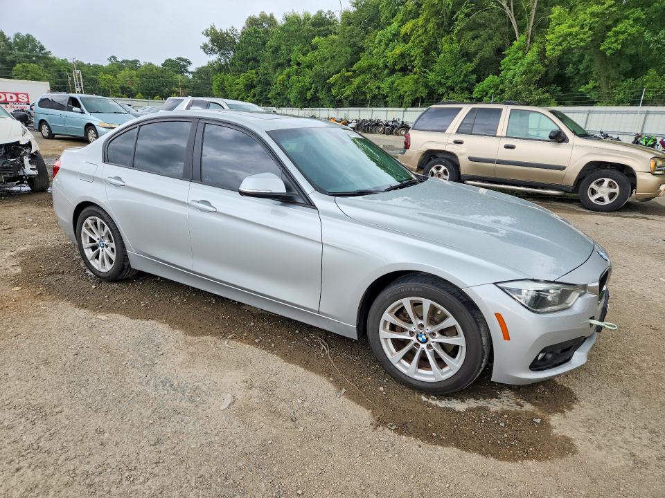 Photo 4 from auction – 2018 BMW 320 with VIN WBA8A9C58JAD26992