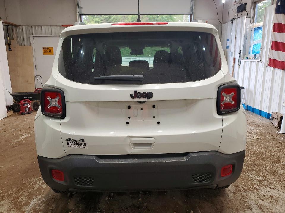 Photo 6 from auction – 2023 JEEP RENEGADE with VIN ZACNJDB17PPP45023