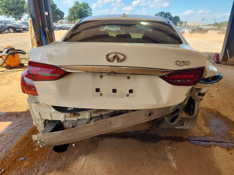 Photo 6 from auction – 2018 INFINITI Q50 with VIN JN1EV7AP6JM359443