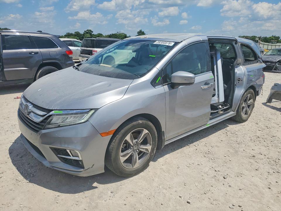 Photo 1 from auction – 2018 HONDA ODYSSEY with VIN 5FNRL6H88JB049669