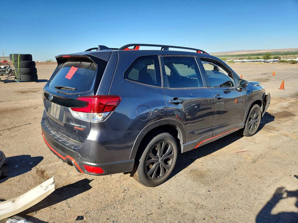 Photo 3 from auction – 2023 SUBARU FORESTER with VIN JF2SKAJC0PH535361