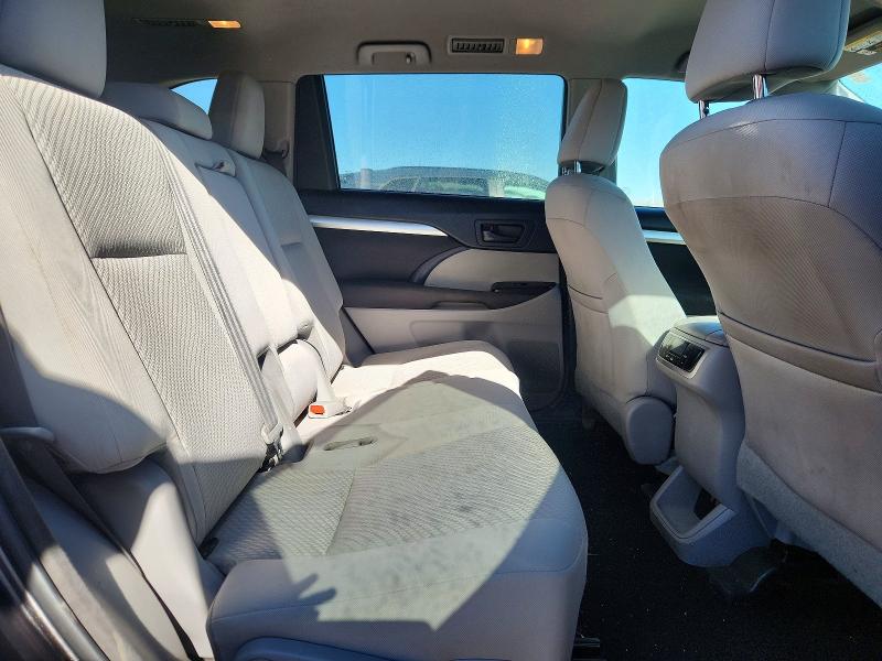 Photo 10 from auction – 2017 TOYOTA HIGHLANDER with VIN 5TDZARFH5HS028181