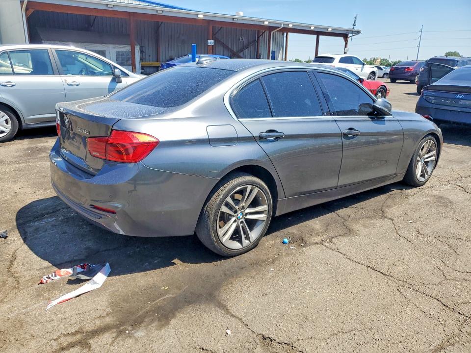 Фото 3 с аукциона – 2018 BMW 328 с VIN WBA8F1C53JAE92937