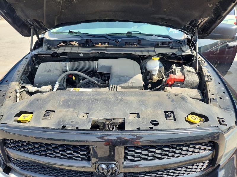 Photo 11 from auction – 2018 RAM 1500 with VIN 1C6RR7FG6JS275637