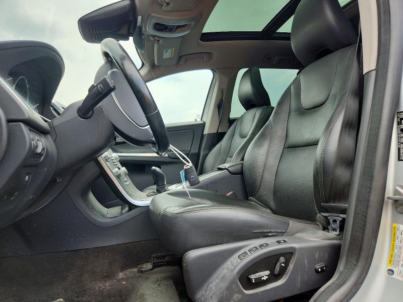 Photo 7 from auction – 2016 VOLVO XC60 with VIN YV4612RM5G2800961