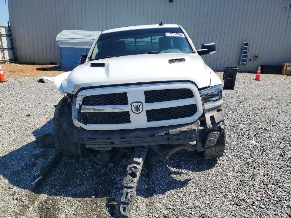 Photo 5 from auction – 2017 RAM 1500 with VIN 3C6RR7LT6HG506376