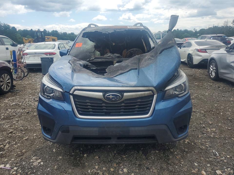 Photo 5 from auction – 2019 SUBARU FORESTER with VIN JF2SKAEC8KH528886