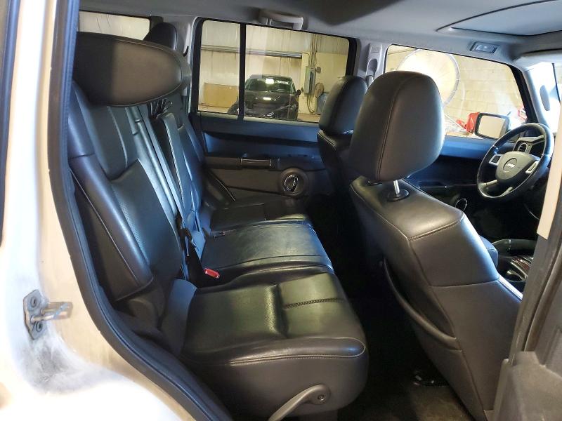 Photo 11 from auction – 2010 JEEP COMMANDER with VIN 1J4RG5GT5AC145366