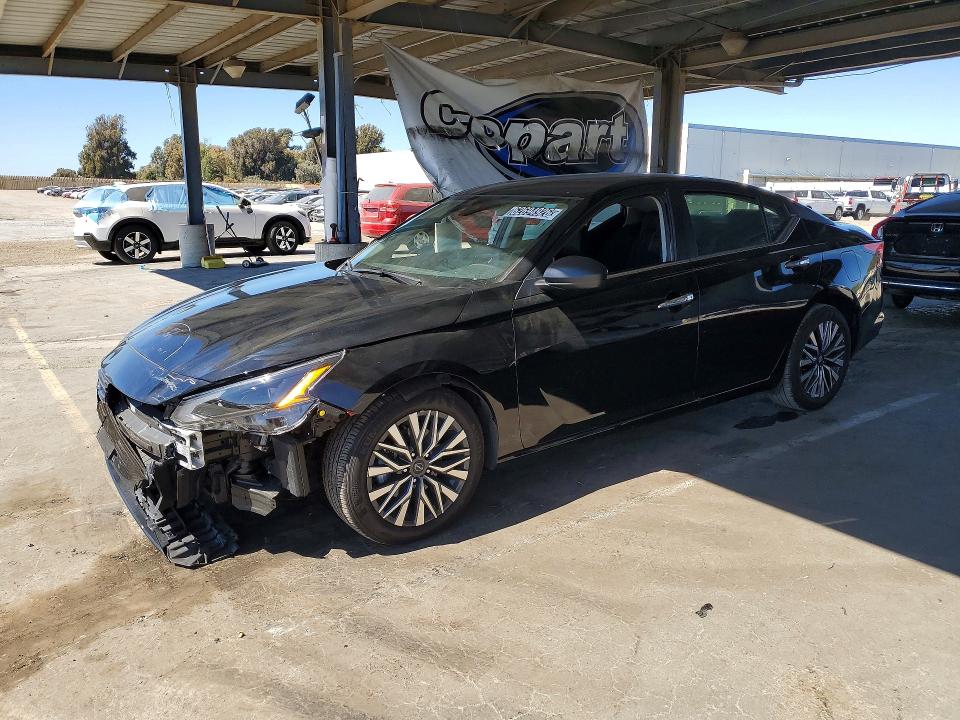 NISSAN ALTIMA 2025 with VIN 1N4BL4DV3SN429500 - Photo from auction