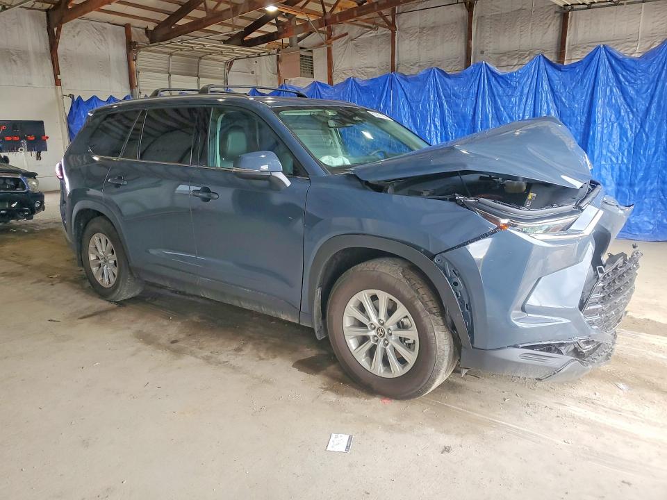 Photo 4 from auction – 2026 TOYOTA GRAND HIGHLANDER HYBRID with VIN 5TDACAB52TS102654