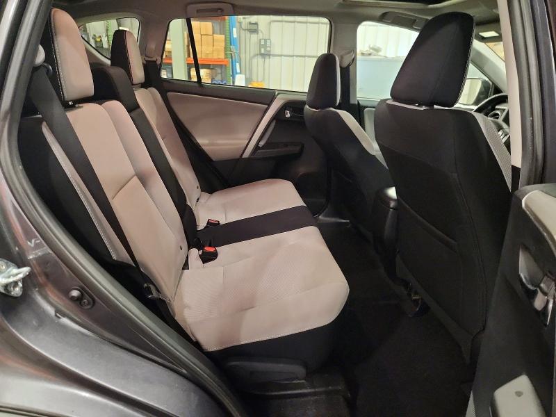 Photo 11 from auction – 2016 TOYOTA RAV4 with VIN 2T3RFREV6GW509241