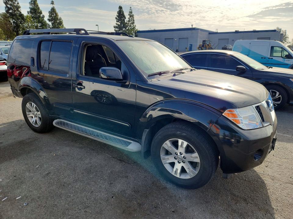 Photo 4 from auction – 2010 NISSAN PATHFINDER with VIN 5N1AR1NN3AC606148