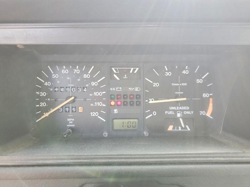 Photo 9 from auction – 1990 VOLKSWAGEN CABRIOLET with VIN WVWCB5157LK010435