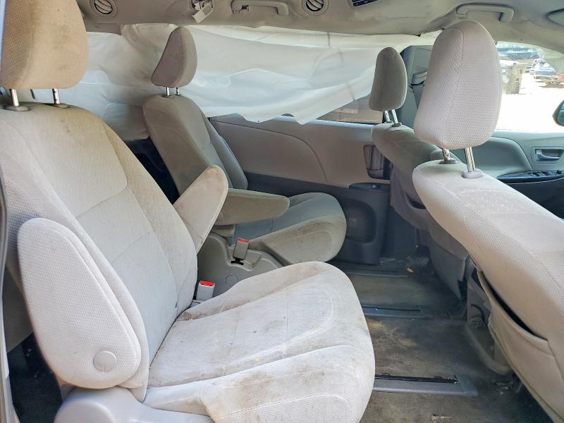 Photo 11 from auction – 2018 TOYOTA SIENNA with VIN 5TDJZ3DCXJS197290