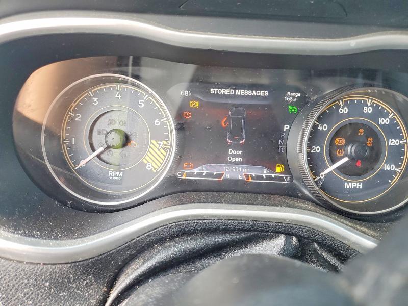 Photo 9 from auction – 2014 JEEP CHEROKEE with VIN 1C4PJMBS4EW251917