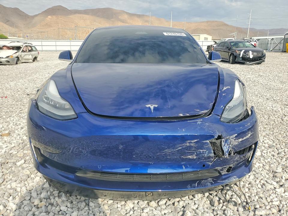 Photo 5 from auction – 2018 TESLA MODEL 3 with VIN 5YJ3E1EA2JF038399