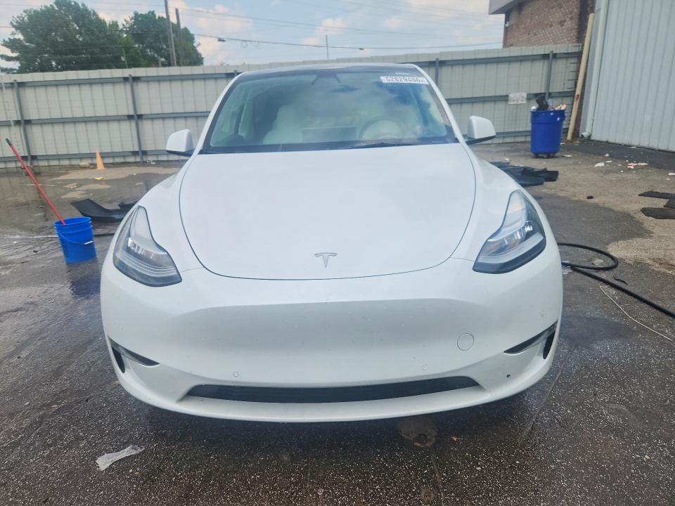 Photo 5 from auction – 2022 TESLA MODEL Y with VIN 7SAYGDEE5NF322185