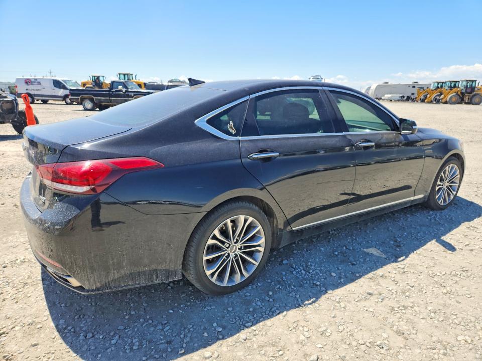 Photo 3 from auction – 2015 HYUNDAI GENESIS with VIN KMHGN4JE9FU017104