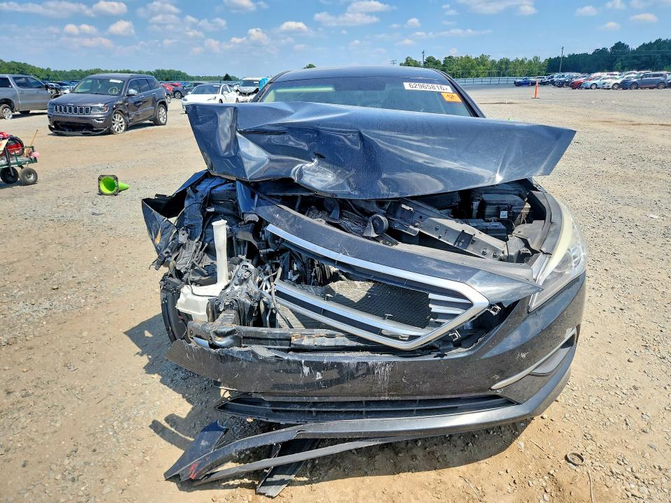 Photo 5 from auction – 2017 HYUNDAI SONATA with VIN 5NPE24AF4HH529329