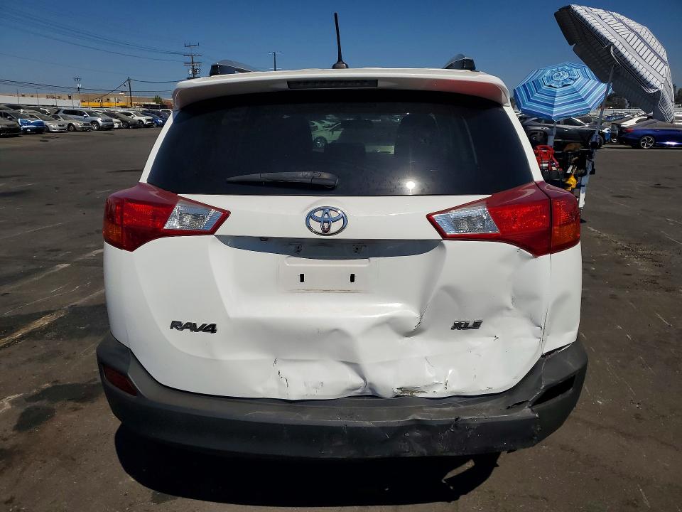 Photo 6 from auction – 2015 TOYOTA RAV4 with VIN 2T3WFREV5FW133147