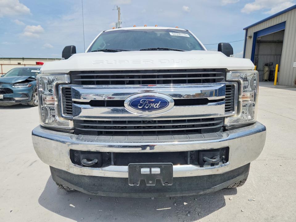 Photo 5 from auction – 2019 FORD F250 with VIN 1FT7W2B64KEC61695