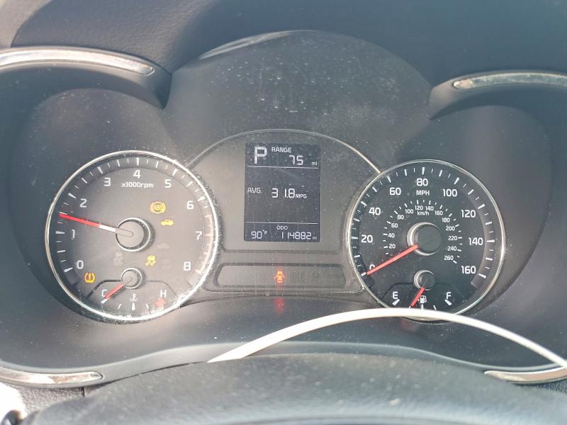 Снимка 9 от търг – 2017 KIA FORTE с VIN 3KPFK4A7XHE085536