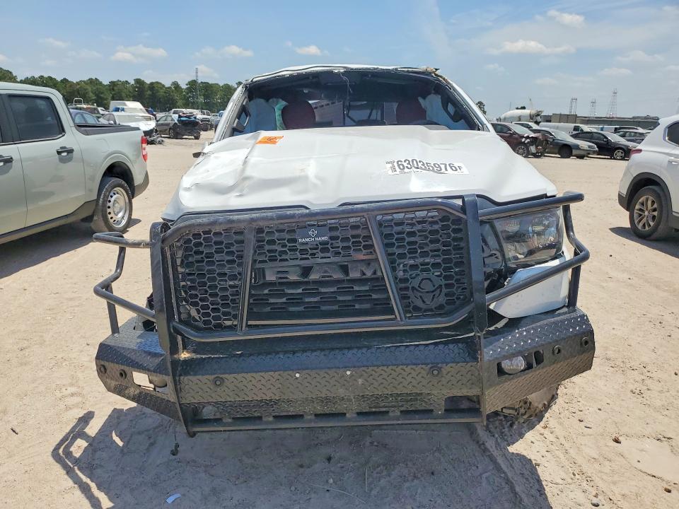 Photo 5 from auction – 2024 RAM 1500 with VIN 1C6RREFT5RN164671
