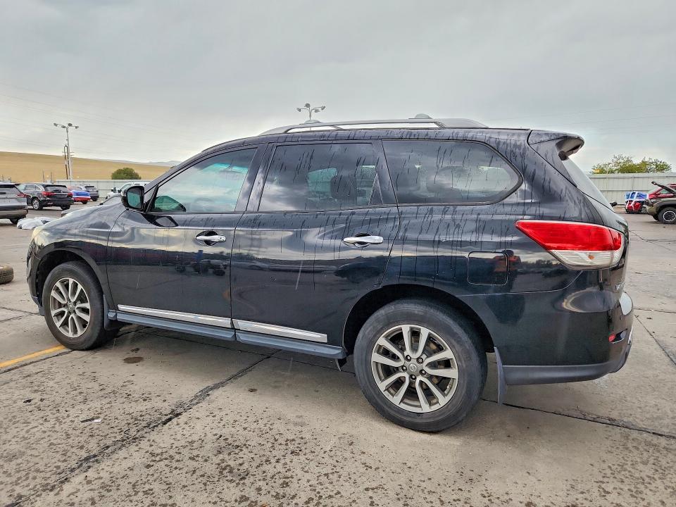 Photo 2 from auction – 2013 NISSAN PATHFINDER with VIN 5N1AR2MN4DC654222