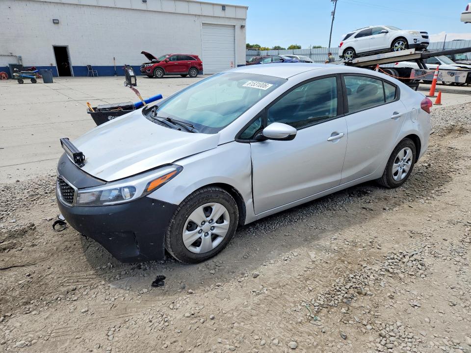 KIA FORTE 2017 with VIN 3KPFK4A72HE018171 - Photo from auction
