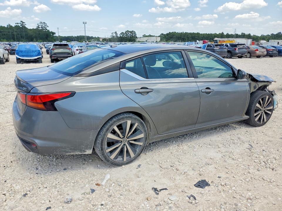 Photo 3 from auction – 2021 NISSAN ALTIMA with VIN 1N4BL4CV0MN374136