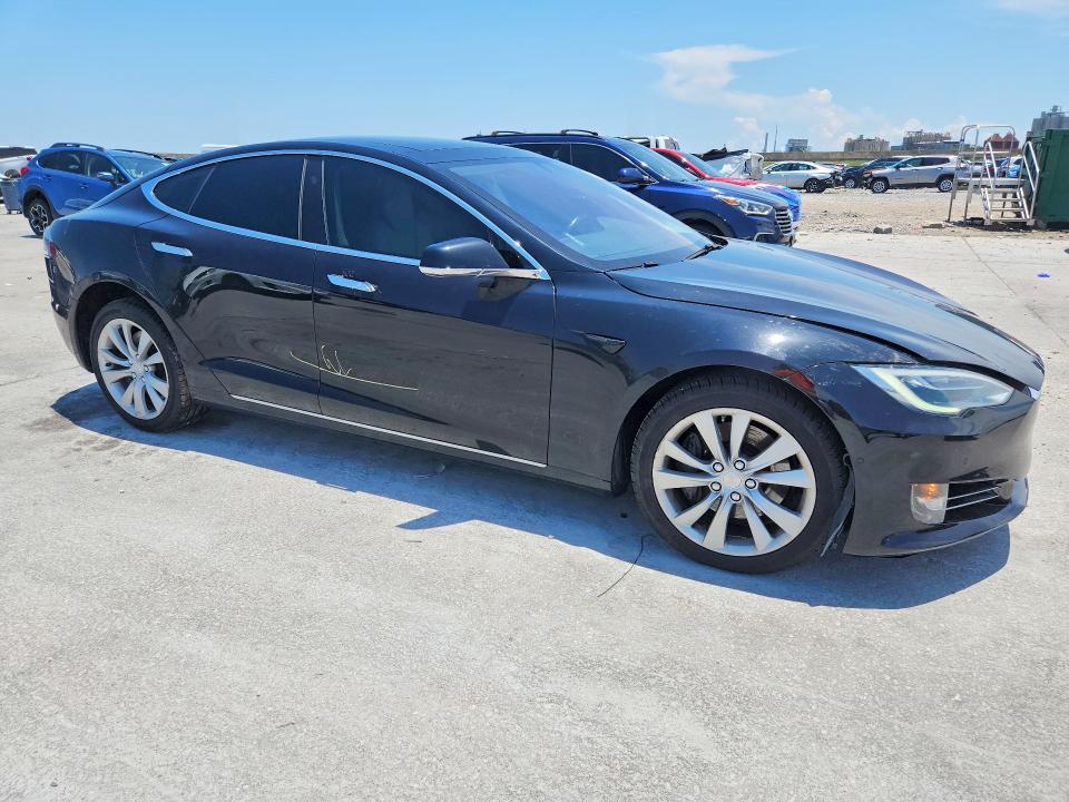 Photo 4 from auction – 2017 TESLA MODEL S with VIN 5YJSA1E26HF206457