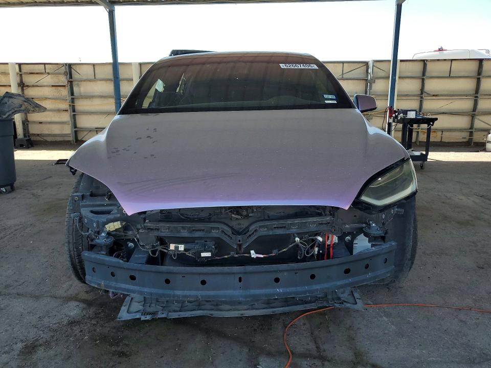 Photo 5 from auction – 2017 TESLA MODEL X with VIN 5YJXCDE41HF044773