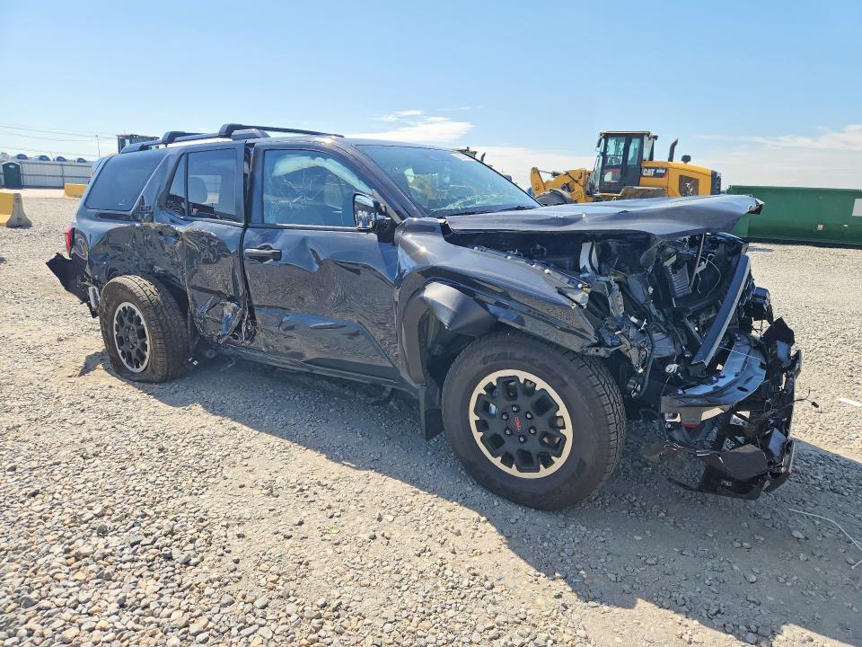Photo 4 from auction – 2026 TOYOTA 4RUNNER with VIN JTEVA5BR4T5116364
